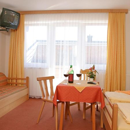 Jugend- Und Familienhotel Venedigerhof Neukirchen am Großvenediger Exterior foto