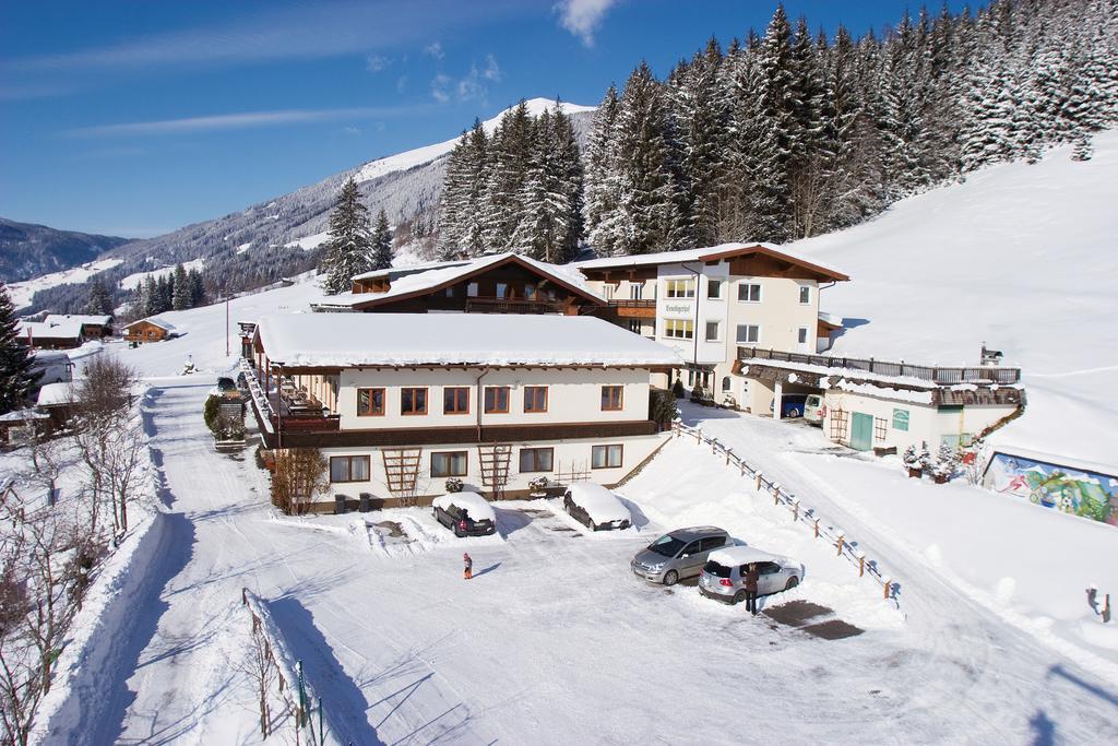 Jugend- Und Familienhotel Venedigerhof Neukirchen am Großvenediger Exterior foto