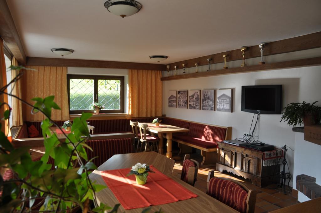 Jugend- Und Familienhotel Venedigerhof Neukirchen am Großvenediger Exterior foto