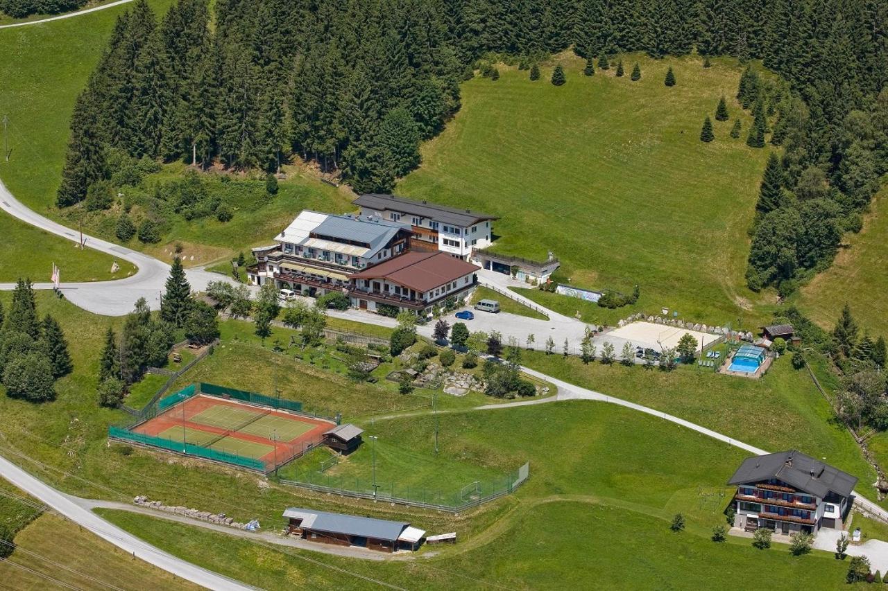 Jugend- Und Familienhotel Venedigerhof Neukirchen am Großvenediger Exterior foto