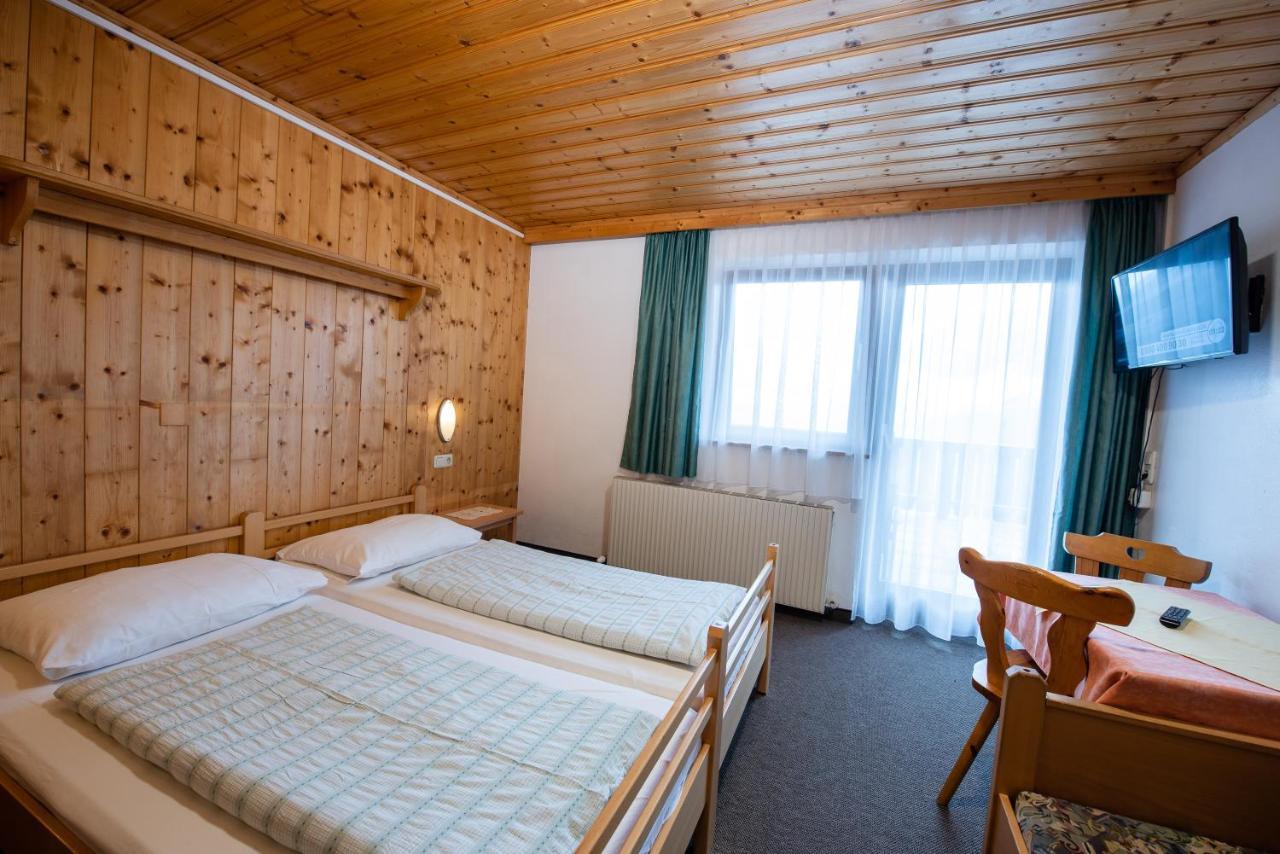 Jugend- Und Familienhotel Venedigerhof Neukirchen am Großvenediger Exterior foto
